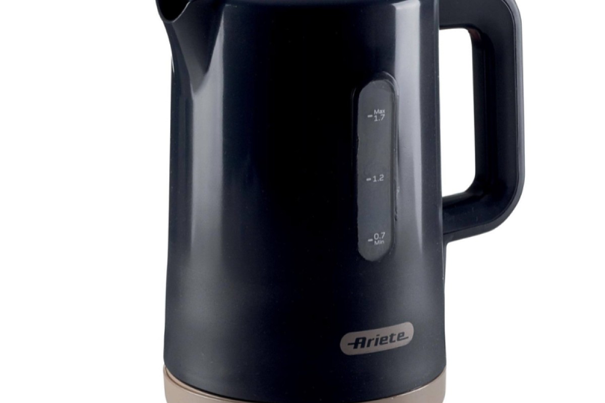 HERVIDOR NEGRO 1.7 L ARIETE 929-885 